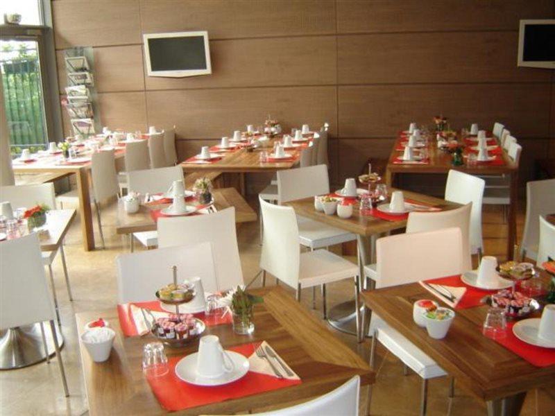 Residhome Courbevoie La Defense Екстер'єр фото