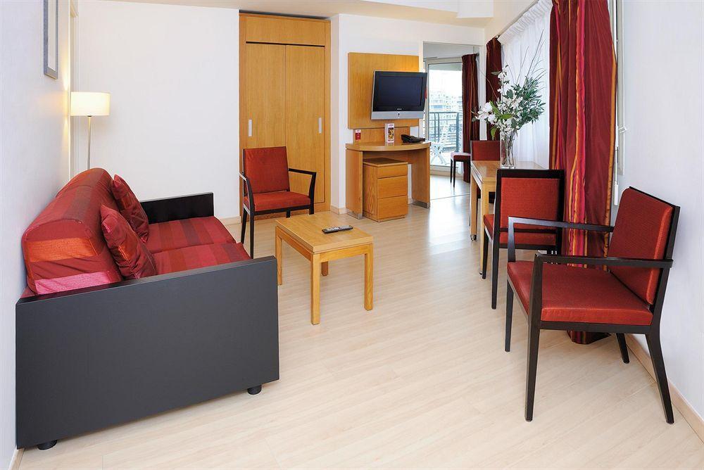 Residhome Courbevoie La Defense Номер фото